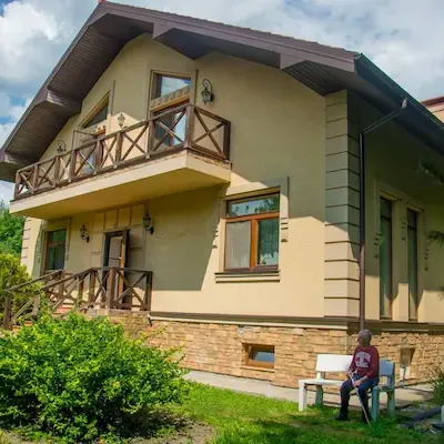 Пансіонат Стоянка (Ранкова, 2)
